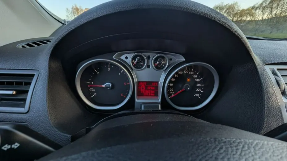 FORD Kuga -
