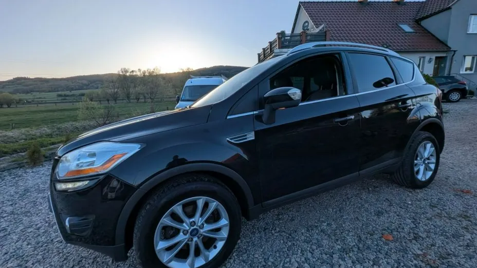 FORD Kuga -