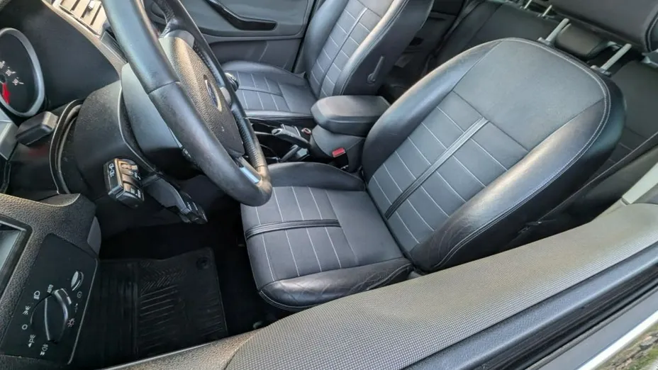 FORD Kuga -