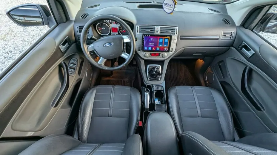 FORD Kuga -