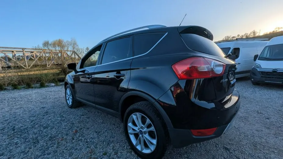FORD Kuga -