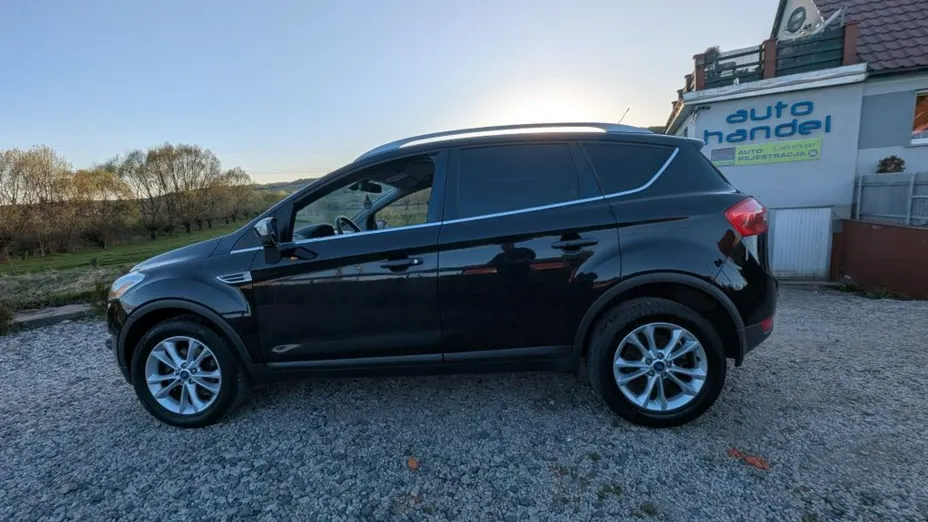 FORD Kuga -