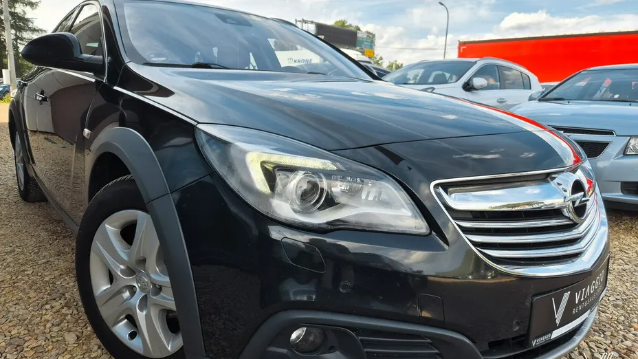 OPEL Insignia -