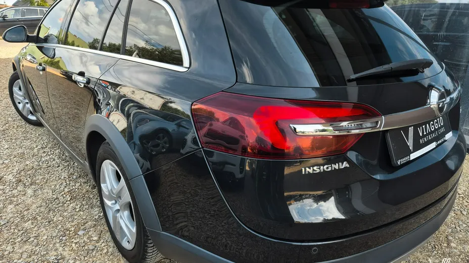 OPEL Insignia -