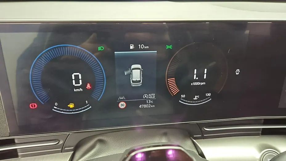 HYUNDAI Kona -