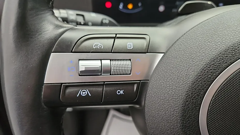 HYUNDAI Kona -