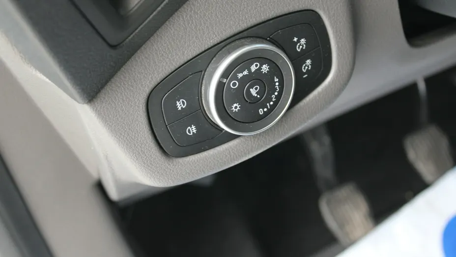 FORD Tourneo Connect -