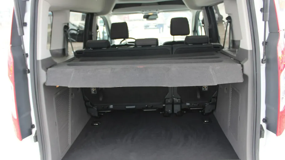 FORD Tourneo Connect -