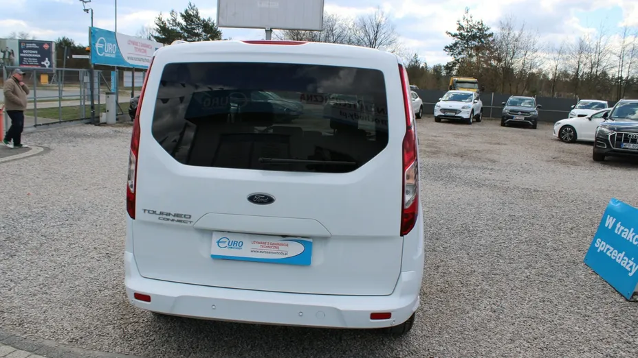 FORD Tourneo Connect -