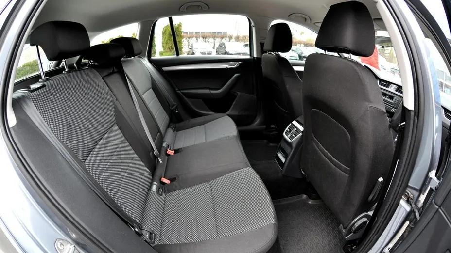 SKODA Octavia -