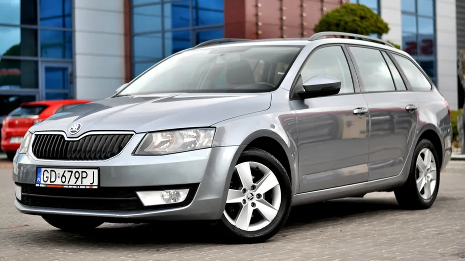 SKODA Octavia -