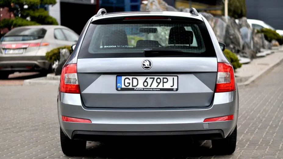 SKODA Octavia -