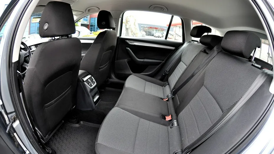 SKODA Octavia -