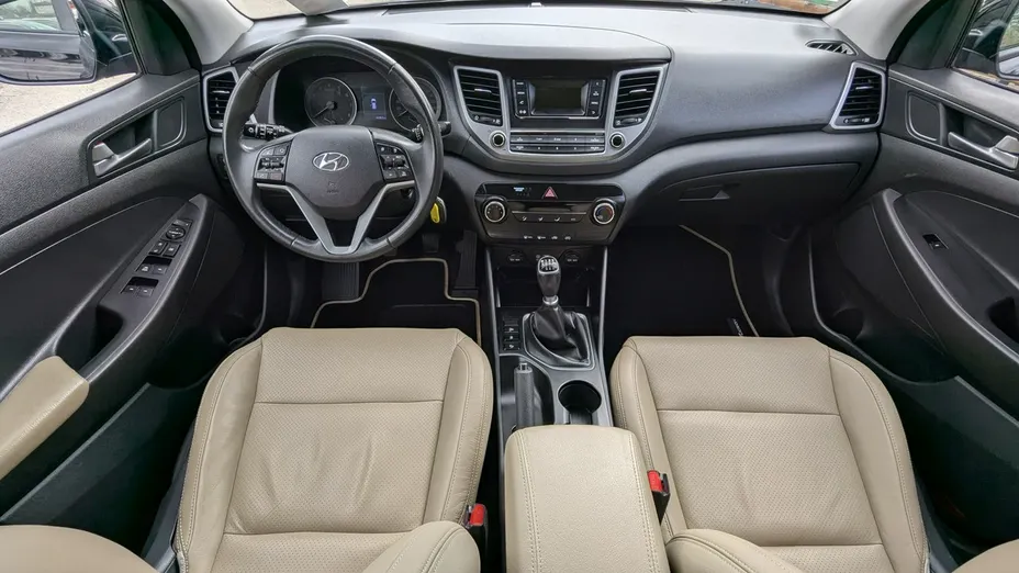 HYUNDAI Tucson -