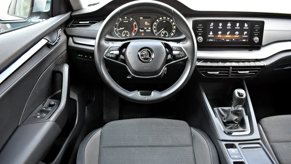 SKODA Octavia -