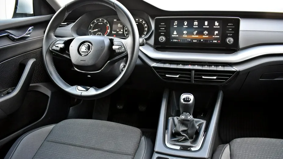 SKODA Octavia -