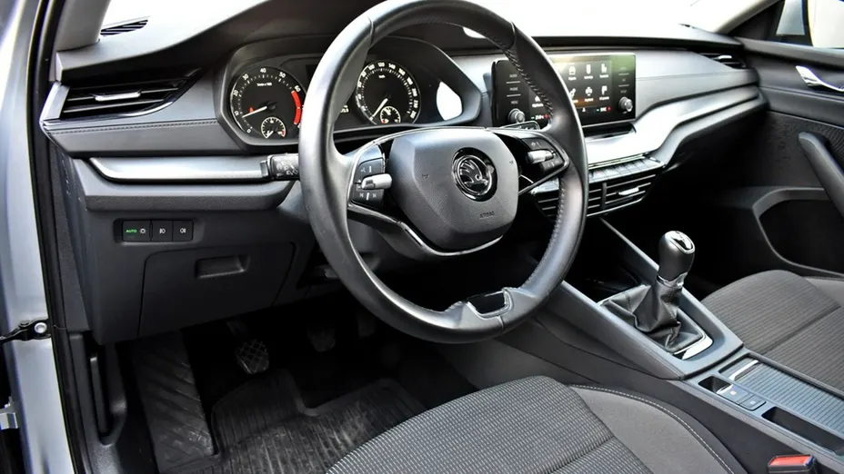 SKODA Octavia -