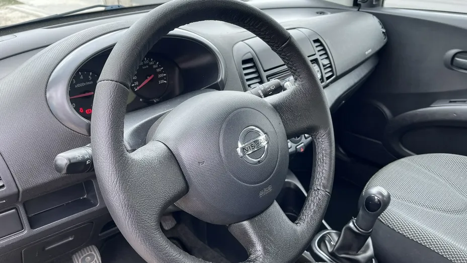 NISSAN Micra -