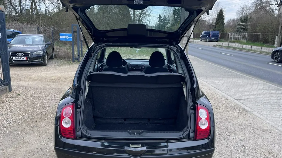 NISSAN Micra -