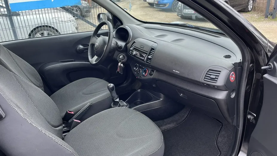 NISSAN Micra -