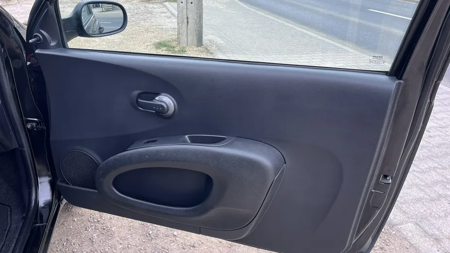 NISSAN Micra -