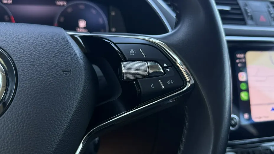 SKODA Superb -