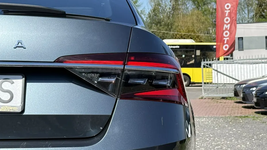 SKODA Superb -