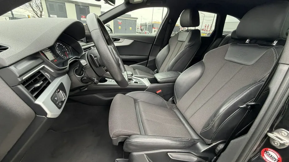 AUDI A4 -