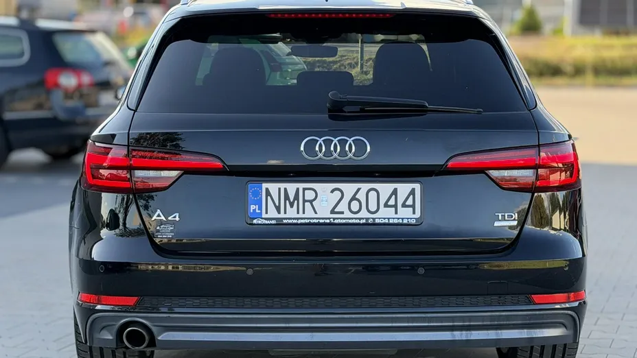AUDI A4 -