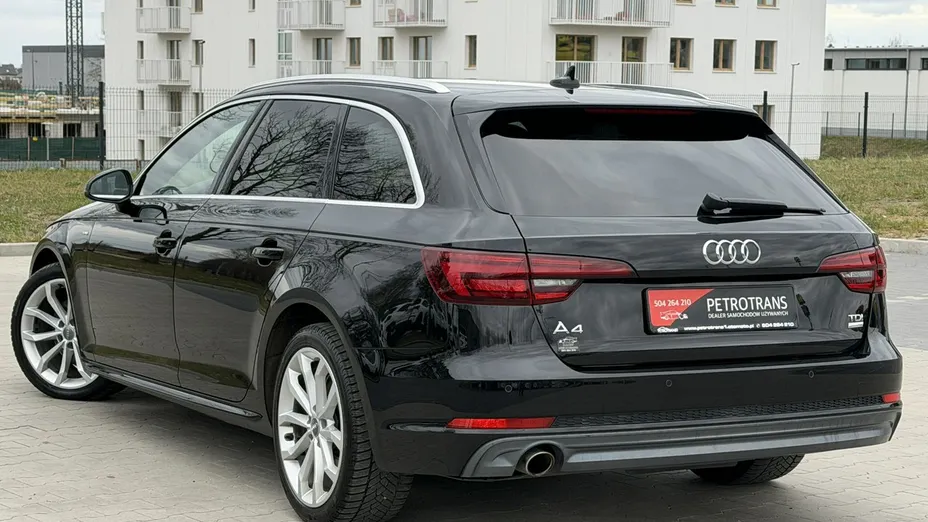 AUDI A4 -