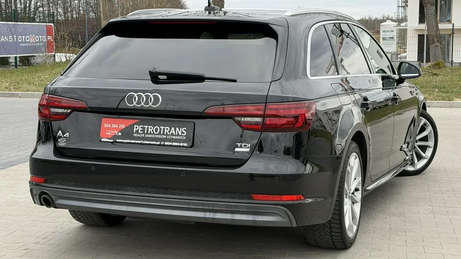 AUDI A4 -