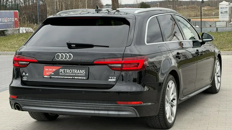 AUDI A4 -