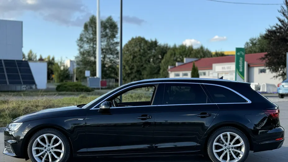 AUDI A4 -