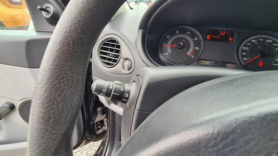 RENAULT Clio -