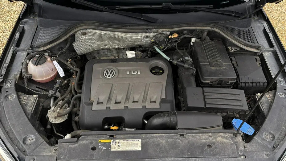 VOLKSWAGEN Tiguan -