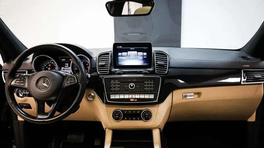MERCEDES-BENZ GLE -