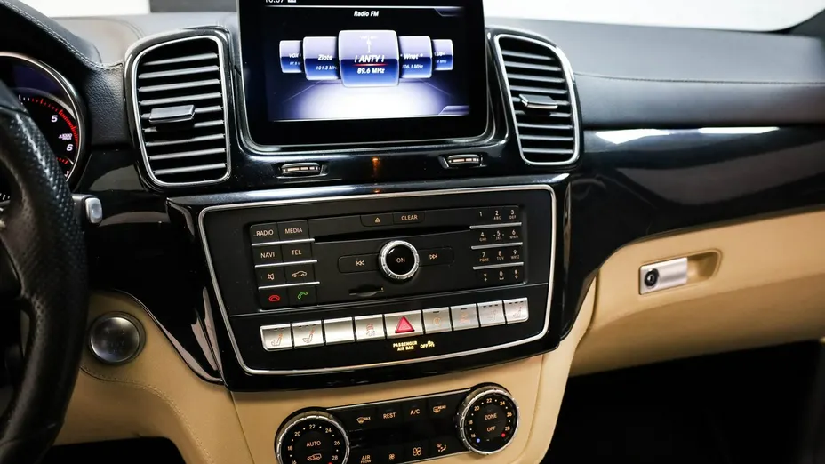 MERCEDES-BENZ GLE -