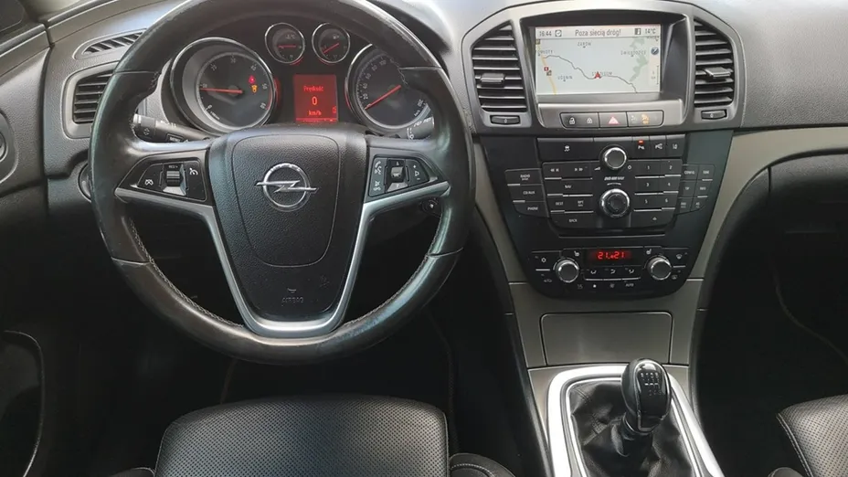 OPEL Insignia -