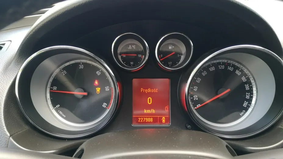 OPEL Insignia -