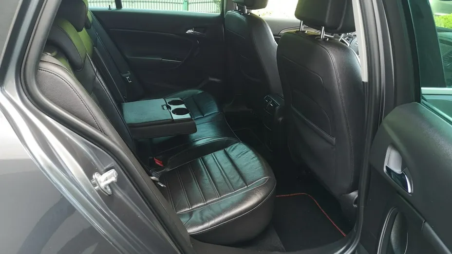 OPEL Insignia -