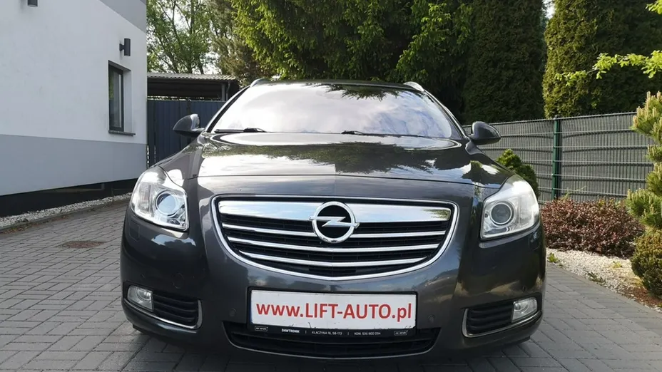OPEL Insignia -