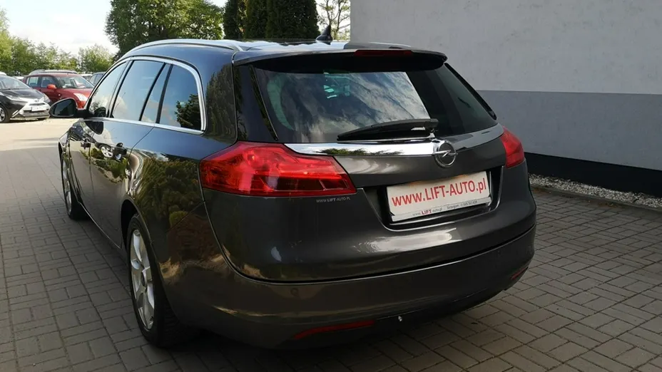 OPEL Insignia -
