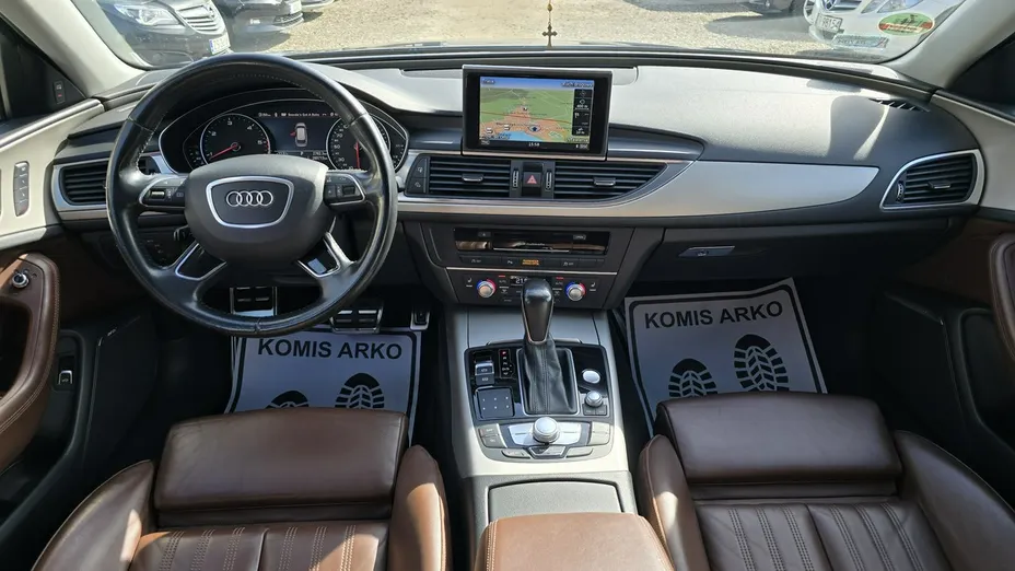 AUDI A6 -
