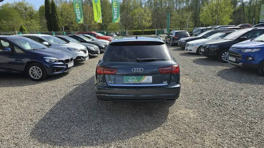AUDI A6 -