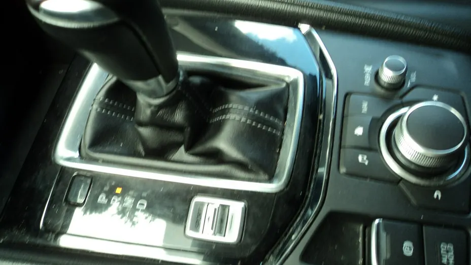 MAZDA CX-5 -