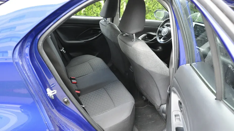 TOYOTA Yaris Cross -