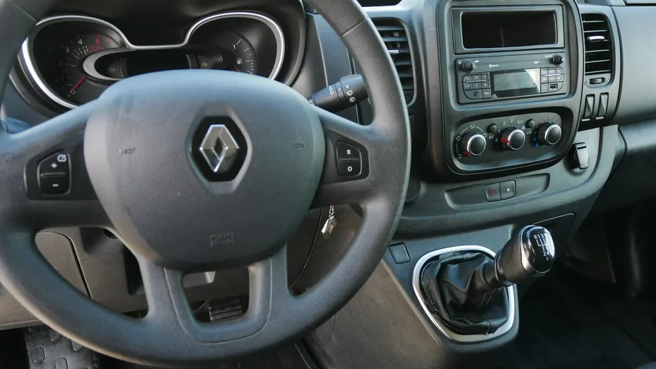 RENAULT Trafic -