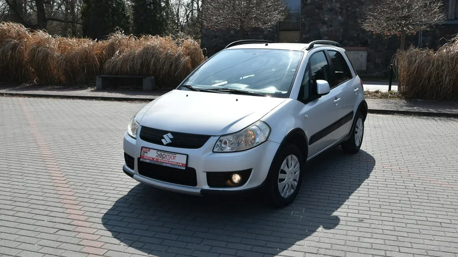 SUZUKI SX4 -