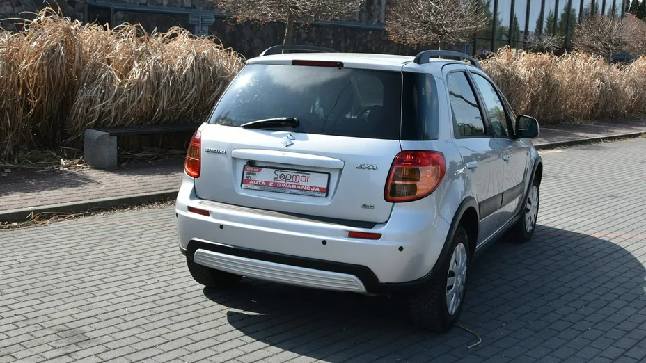 SUZUKI SX4 -