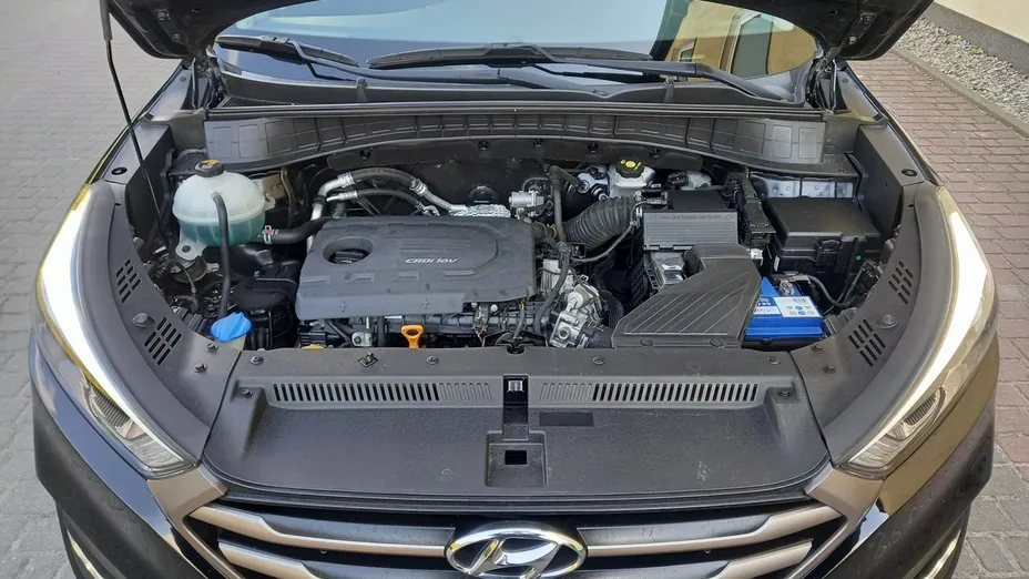 HYUNDAI Tucson -
